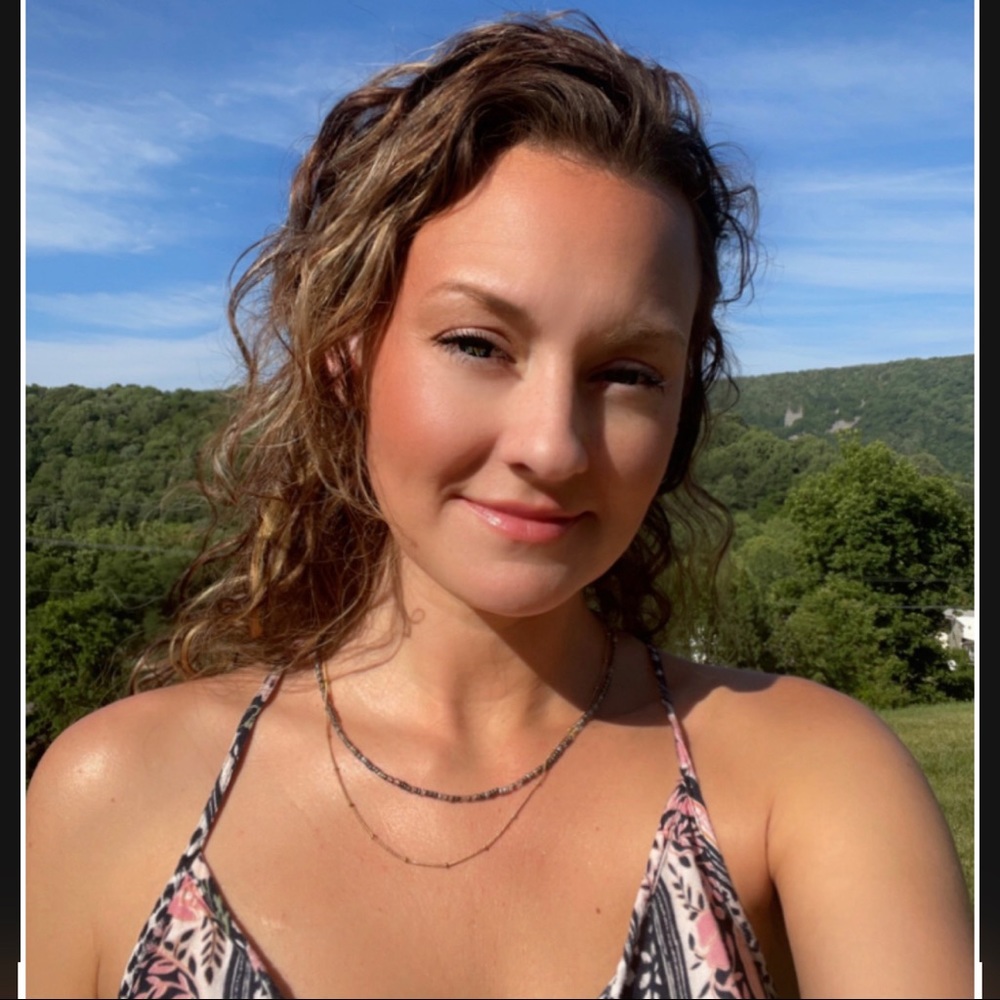 Meet your Posher, Carrie